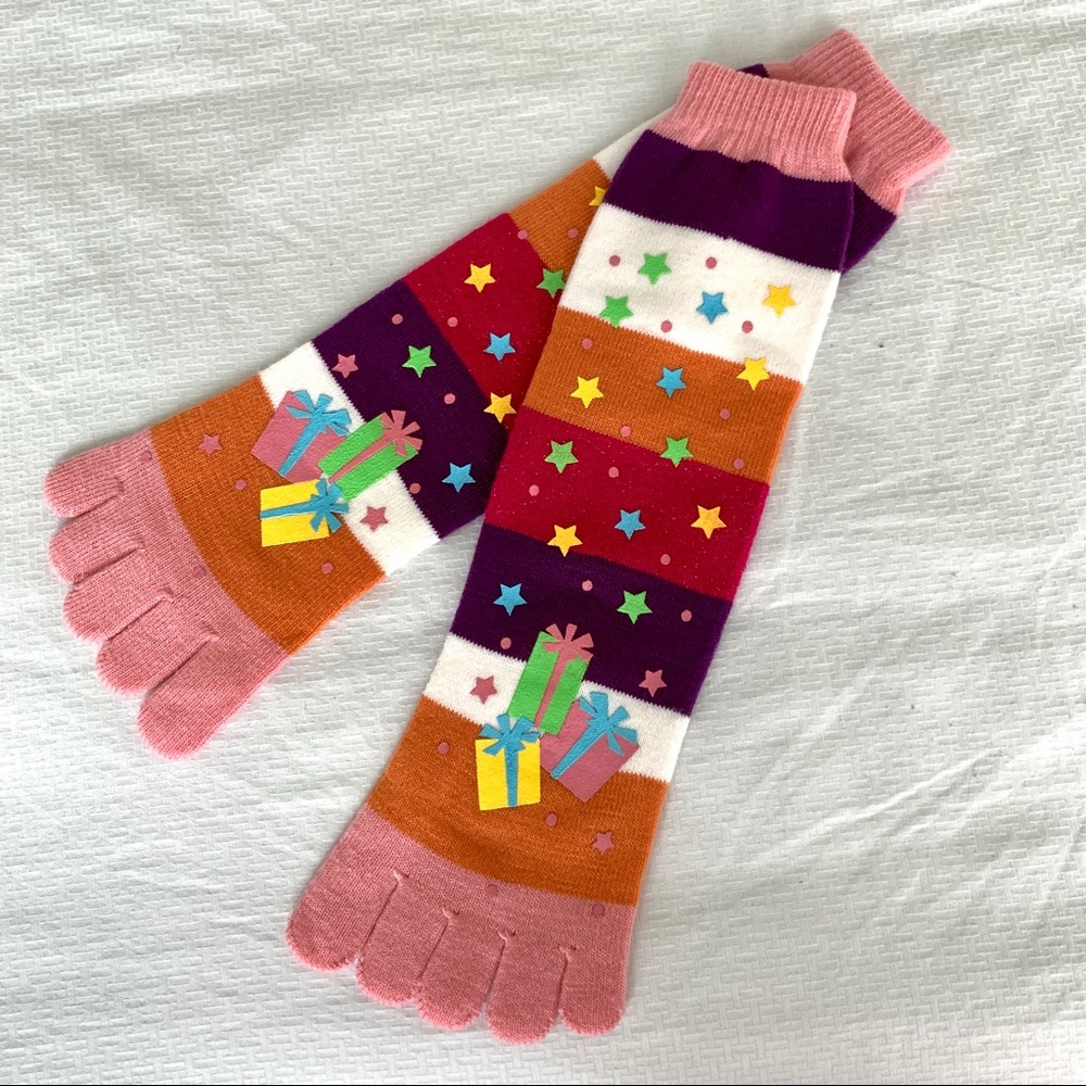 🆕 Socks With Individual Toes - Picture 2 of 14